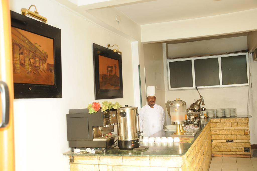 Nile Hotel อัสวาน ภายนอก รูปภาพ