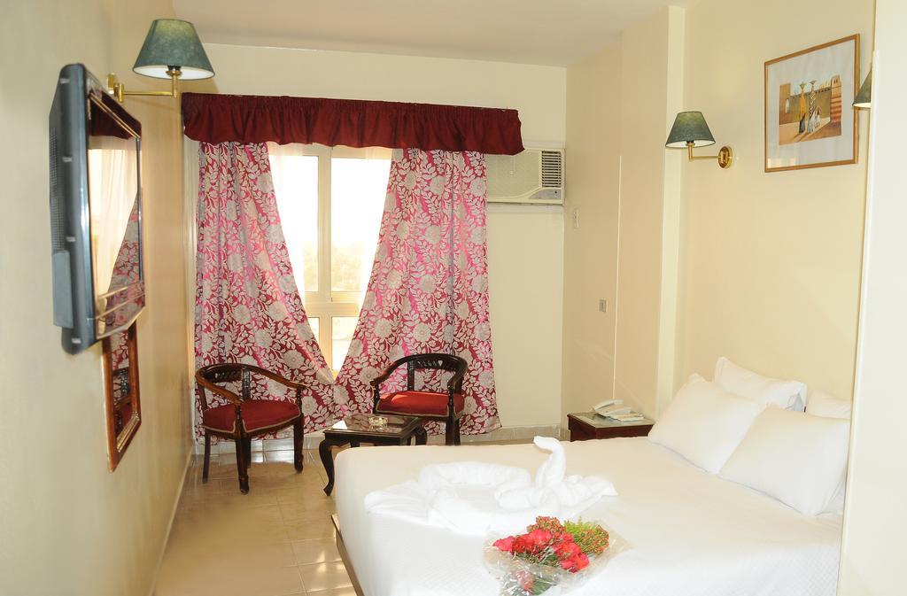Nile Hotel อัสวาน ภายนอก รูปภาพ